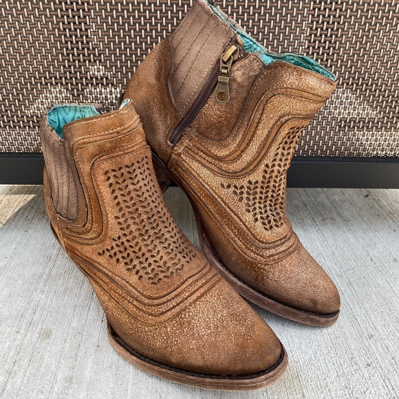 Corral Shoes - Corral Booties